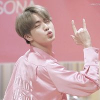 jasssyyy⁷ saw hobi ᡣ𐭩 (@wiiintermooon) 's Twitter Profile