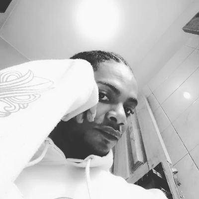 TottiChalz's profile picture. Behave yourself ✌🏼
@arsenal fc

CEO - Totti sharwama🌯 & grills . 
PARTNER - Mimi kitchen ( Home services 🍛 & delivery 🚐 )
Graphic designer 
🇳🇬