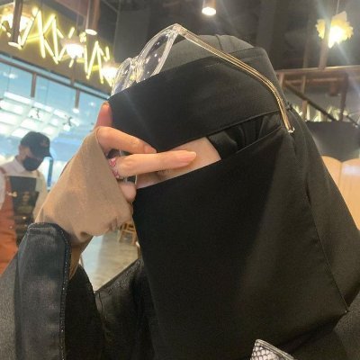 KMayca's profile picture. 🧡🧡