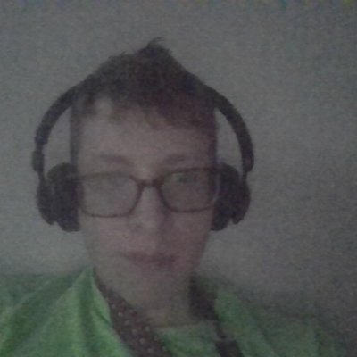 i love to listen to music text pretty women and do womens' hair