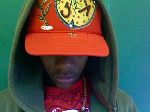 tris2real's profile picture. 