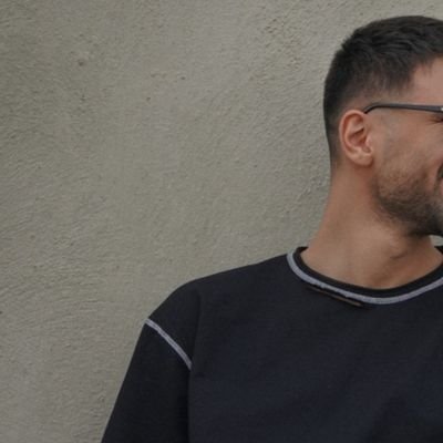 poyabehzad's profile picture. مینویسم تا که شاید این دل آرام شود