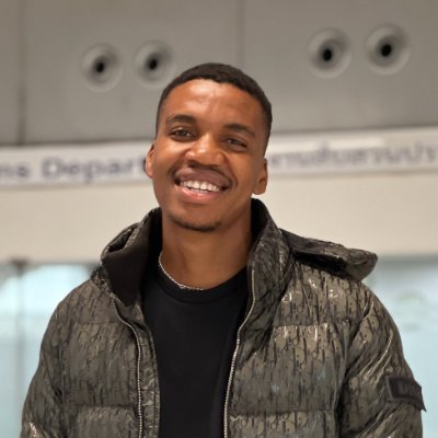 Frontend Engineer and Senior Product Design @iRechargeNG | UI/UX Design content creator @youtube