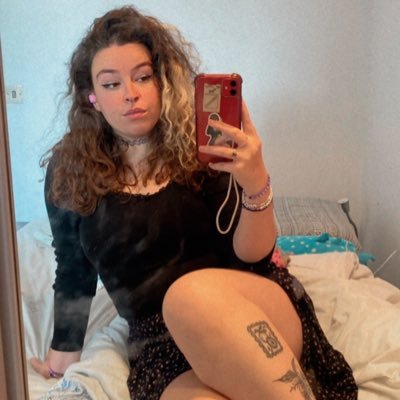 25 and trying my best. black lives matter. leeds. she/they.