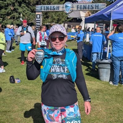 Wife. Mother. Certified Financial Counselor.
🏋🏼♀️addicted to lifting heavy & running long distance🏃🏼♀️