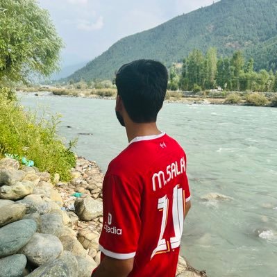 bhatumer401's profile picture. talking Football ⚽ and Redman at @LFC . #YNWA ❤️ Student of Physics.