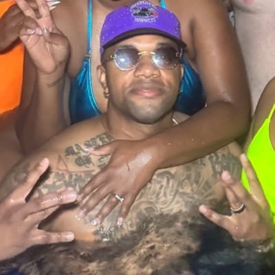 t_churchill2's profile picture. #GoodVibes #ΑΦΑ