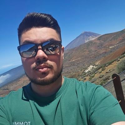 Me las doy de cantante en Instagram: @cain_brahan
TNF🌴🇮🇨
👨🔧♥️
