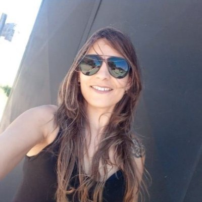 NoemBrizue5's profile picture. Café, libros y un poco de silencio ☕