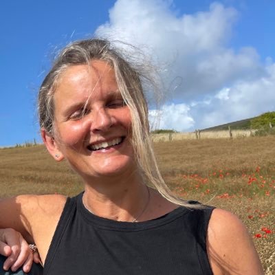 Social researcher / PhD UCL STS & Laws AI & corporate governance | Associate Director Public Participation @AdaLovelaceInst | Vegan, dog-loving, cyclist