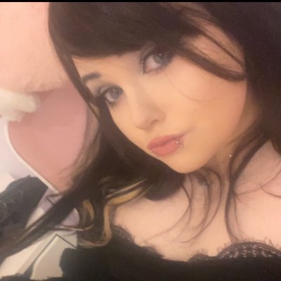 KbyrdEsports's profile picture. ʚ♡ɞ Kirsty ✧*̥˚ Esports Journalist/CC *̥˚✧ @TheUKEL Socials Team ➼ @STRATHERS_ President ✧ Twitch Affiliate ➼ https://t.co/oKnLqjS3VS 🏴󠁧󠁢󠁳󠁣󠁴󠁿