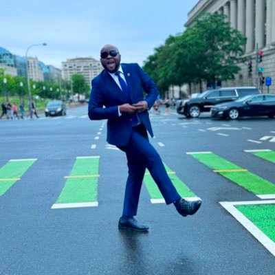 Radio pressenter Crown Media / African influencer on Social Economic Development .
