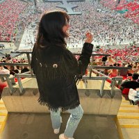 Katie Nash (@katiemeadway_) 's Twitter Profile Photo