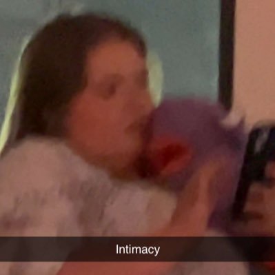 CBJamz's profile picture. theatre artist (theoretically) 🪻 comedian (aspiring) 🪻 public transit user (daily) 🪻 amc a-lister 🪻she/her 🪻 lesbian