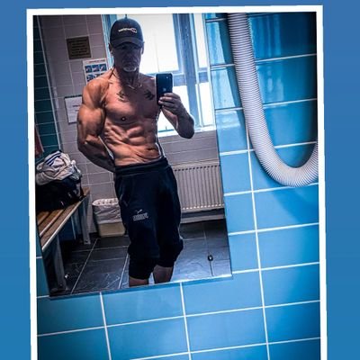 DaveStoneface's profile picture. You may say I'm a dreamer
But I'm not the only one ...... SWFC 🦉 BOXING 🥊 PHOTOGRAPHY 📸