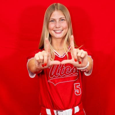 University of Utah Commit |Top Gun 18u National|Seaman High School|RHP|GPA : 3.9| https://t.co/vLCpWWd6rg | 📩kaelyn0723@icloud.com