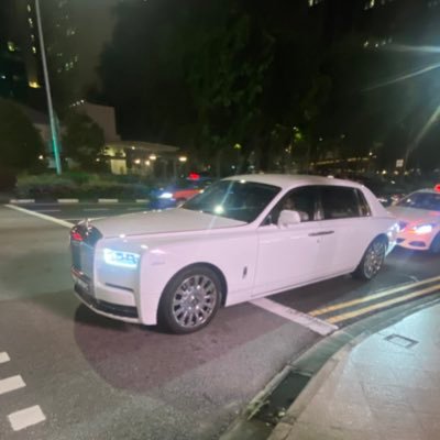 equityroom's profile picture. 