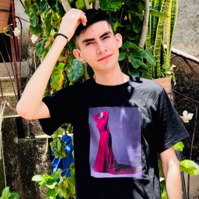 LuissDeDios's profile picture. Regla #1; no dejes que nadie juegue contigo, si lo hace, pasa a la regla #2…