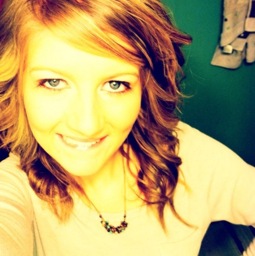 bnicole_11's profile picture. 