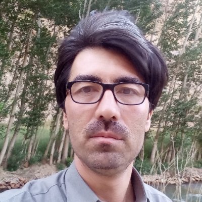 دانشجوی دکتری زبان و ادبیات فارسی دانشگاه علامه طباطبایی