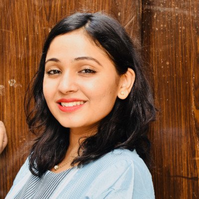 Surbhisamdani7's profile picture. Artist