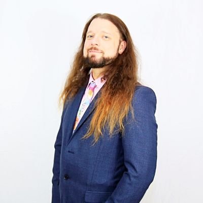 Wrestling commentator, genuine guy, Spurs fan, Broncos fan, Twitch streamer in Marbles on Stream.