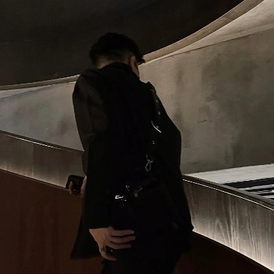 ramansometimes's profile picture. dreamer.