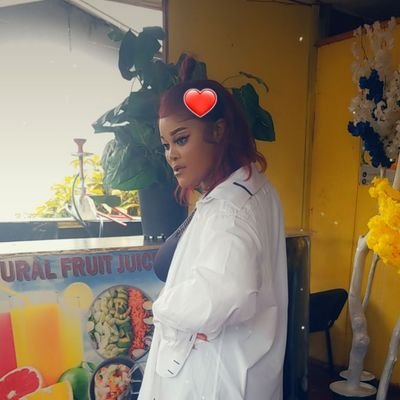solange87522887's profile picture. 