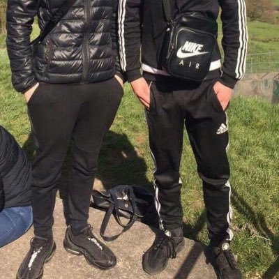 NSFW / Gay and masc vers bloke into footy lads, chavs, tradies and cruising 😈 RT as I stroke 🍆