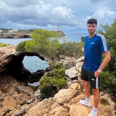 Pasé por @Culemanias, https://t.co/sqGP6CQzOH beIN Sports España, GolTv y DiarioFotofinish. Filólogo y Periodista deportivo. Amante de Shakespeare y FFntsy