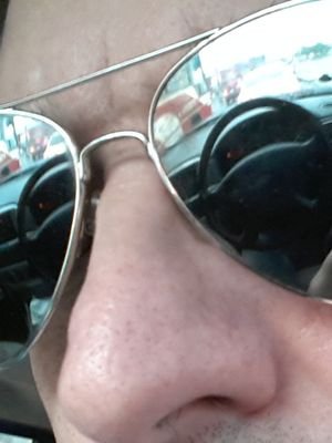 Maduro +50, buena onda, solvente, alto, pulcro, sano y divertido. Si sos M y te copan las fantasías, me encantaría conocerte. Me gustan los dúos, tríos o +