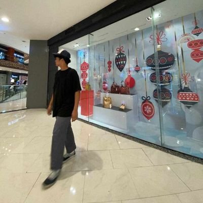 Joshuanafora24's profile picture. 