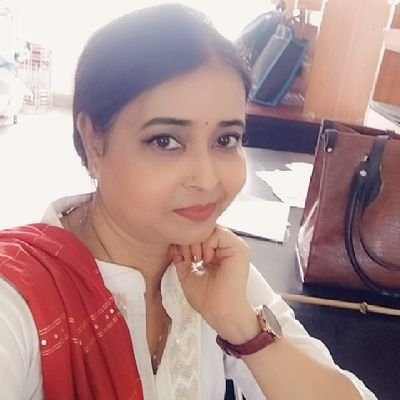 ना किसी के लिए नफरत, ना फरेब रखती हूं।
सच का साथ देती हूं, शायद इसलिए लोगों को जहर लगती हूं।❤️