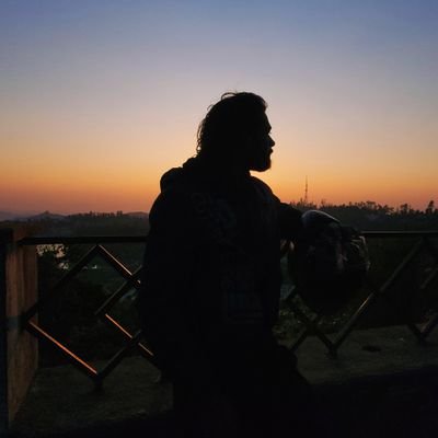 Arun1ku3ar's profile picture. ‎𝙸 𝚔𝚗𝚘𝚠 𝙸 𝚌𝚊𝚗'𝚝 𝚞𝚗𝚍𝚘 𝚝𝚑𝚎 𝚙𝚊𝚜𝚝.
𝙰𝚕𝚕 𝙸 𝚌𝚊𝚗 𝚍𝚘 ‎𝚒𝚜 𝚏𝚊𝚌𝚎 𝚠𝚑𝚊𝚝'𝚜 𝚊𝚑𝚎𝚊𝚍..