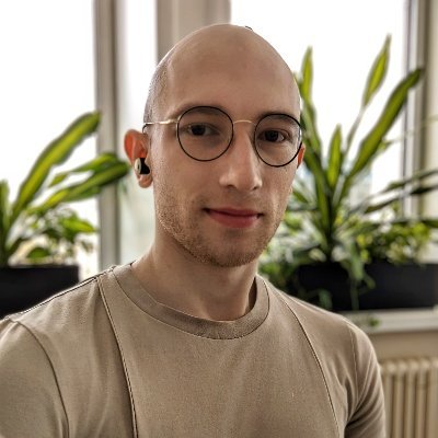 Video game dev, designer of interfaces & other things / 👨🏼💻🎮🏋🏼♂️ / Previously working in UI QA at @CDPROJEKTRED, @UbisoftBerlin / ❤💜💙 🏳️🌈 He/They
