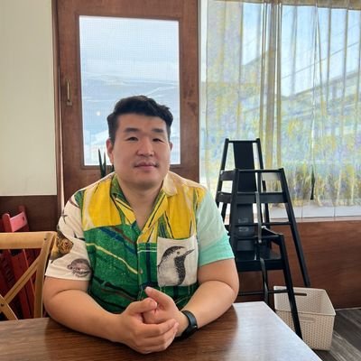 외롭지 않을 권리_
성공한 민주화 실패한 민주주의_
후보단일화 게임__
서대문 전문 맛칼럼리스트(아님)