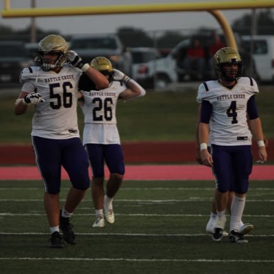 BCHS 2025 || 6” - 180 || QB/FS || 4 Sport Athlete || Bench: 245 || Squat: 500 || Hang Clean 265 || email: mettlerjaxon@gmail.com
