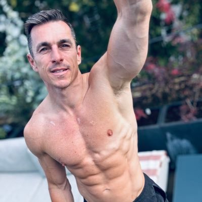 StefLdn's profile picture. 🏋🏻‍♂️ Cross Functional Fitness | 🤸🏻‍♂️Calisthenics 🛒 Optimum Nutrition Coach | 20% Code: Stef20  📝 PT & Nutritionists in Training