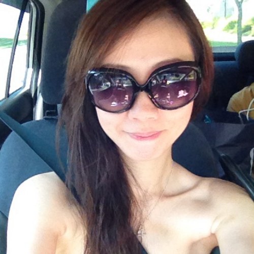 chrissyong's profile picture. Those who don't believe in magic will never find it. -Roald Dahl