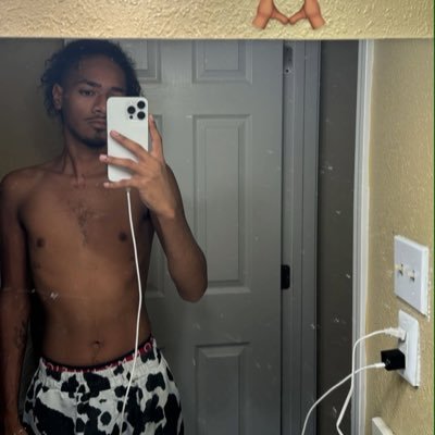 j_santos2408's profile picture. 22,freaky | ig@ santos.zaa |snap@jsantos24080💰custom videos/ft while I bottom 😍🥴| tap in | NOTHING IS FREE | Come payment ready |Cashapp-  jsantos082002🤤👀