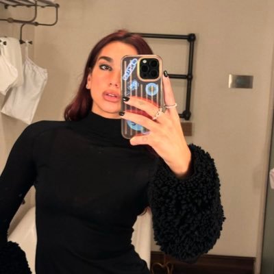 yvesaintparis's profile picture.