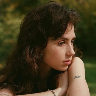 full time harry styles defender & claire cottrill lover