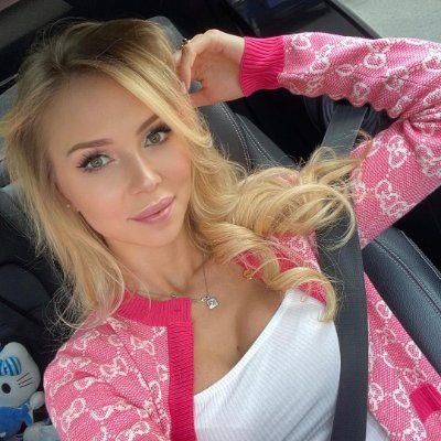 Be a person who lives an interesting life and enjoys fun. I like reading, yoga, skiing and diving.🇺🇸🇺🇸
