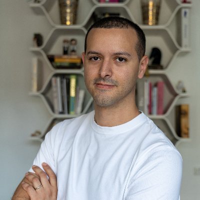 🚀 Ex-ESN → Freelance
J’aide les salariés en ESN à devenir freelances
Coach & Consultant Product/Agile
Prends le contrôle de ta carrière
Abonne-toi 🔥