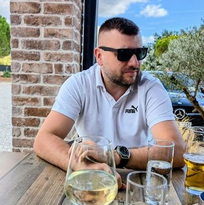 Bosnian living in Germany, working all over the world. Enabling enterprises to be data driven @Google. Former @pivotal @vmware @tsystemsde Tweets are my own.