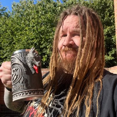 Pentester, Whisky lover, Weightlifter, Metalhead, 40k Nerd, Canuck fan, Prick.