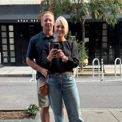 iluEdge's profile picture. when you stop seeing beauty, you start growing old ~ God, Family, U2 & Aggies