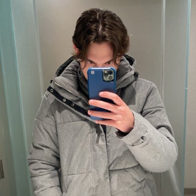 Oswaldo77659742's profile picture. 