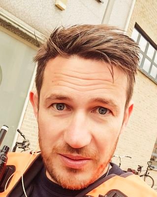 Nicoc11257659's profile picture. leef en laat leven,