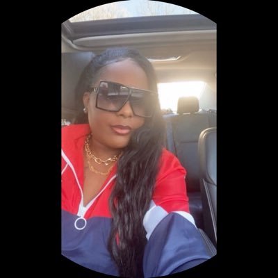 TiffanyHerName's profile picture. 